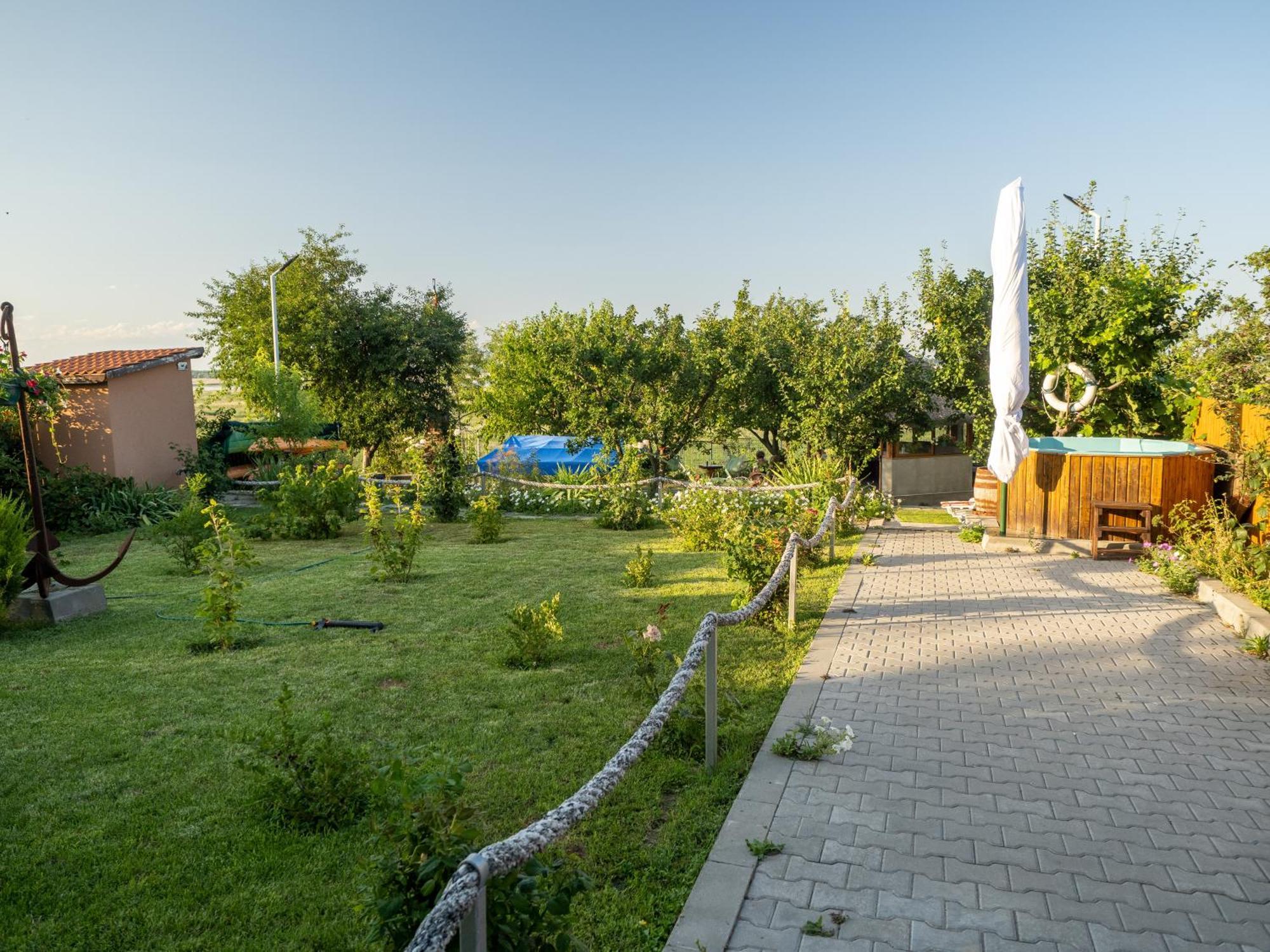 Laguna Nuferilor Habitat Somova Exterior foto